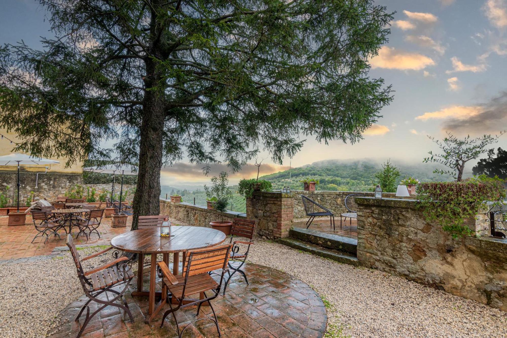 Palazzo Brandano Hotel Petroio Extérieur photo